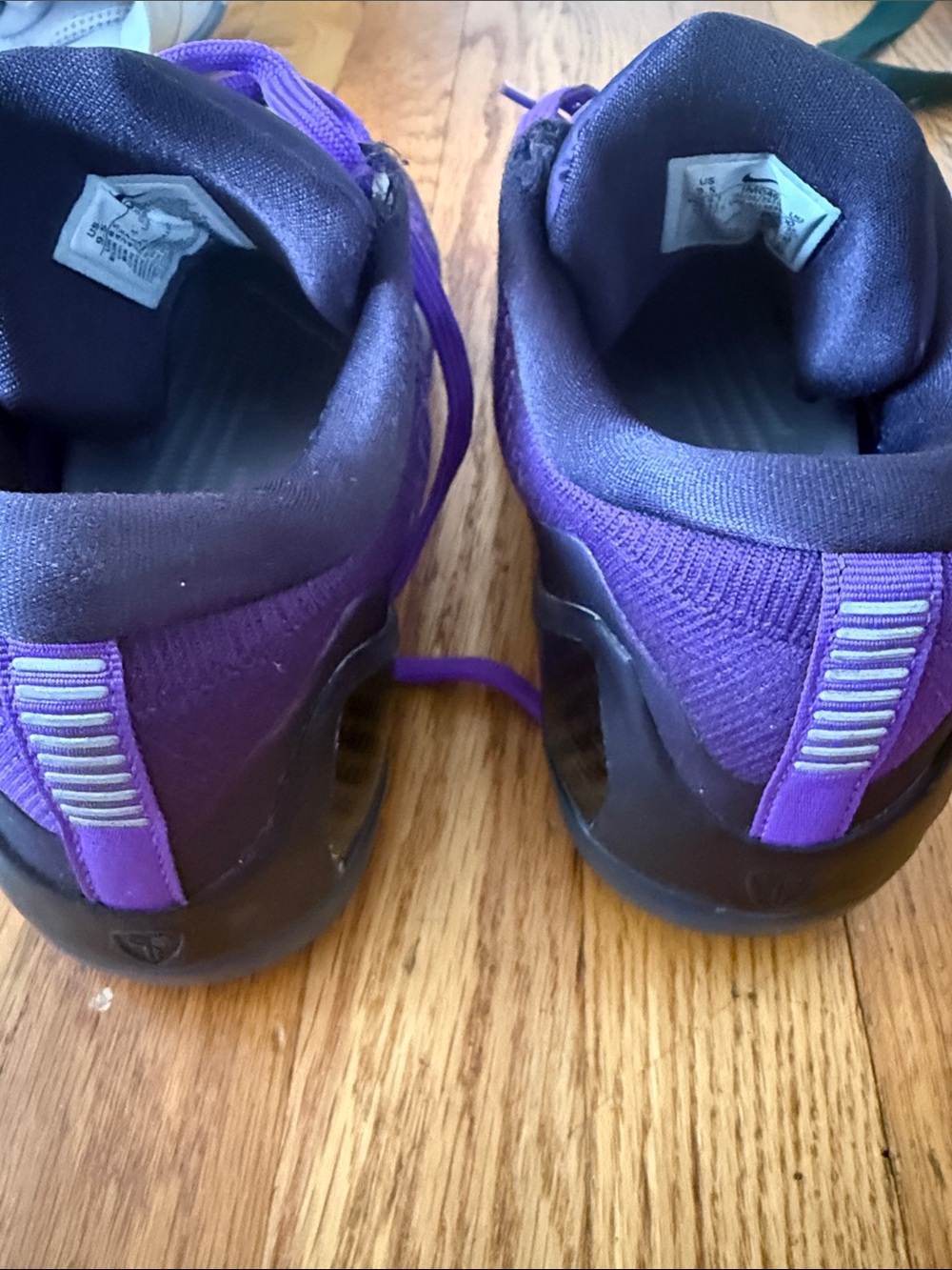Nike Kobe 9 Elite Low Protro "Michael Jackson / Moonwalker" (2025) - Picture 5 of 8